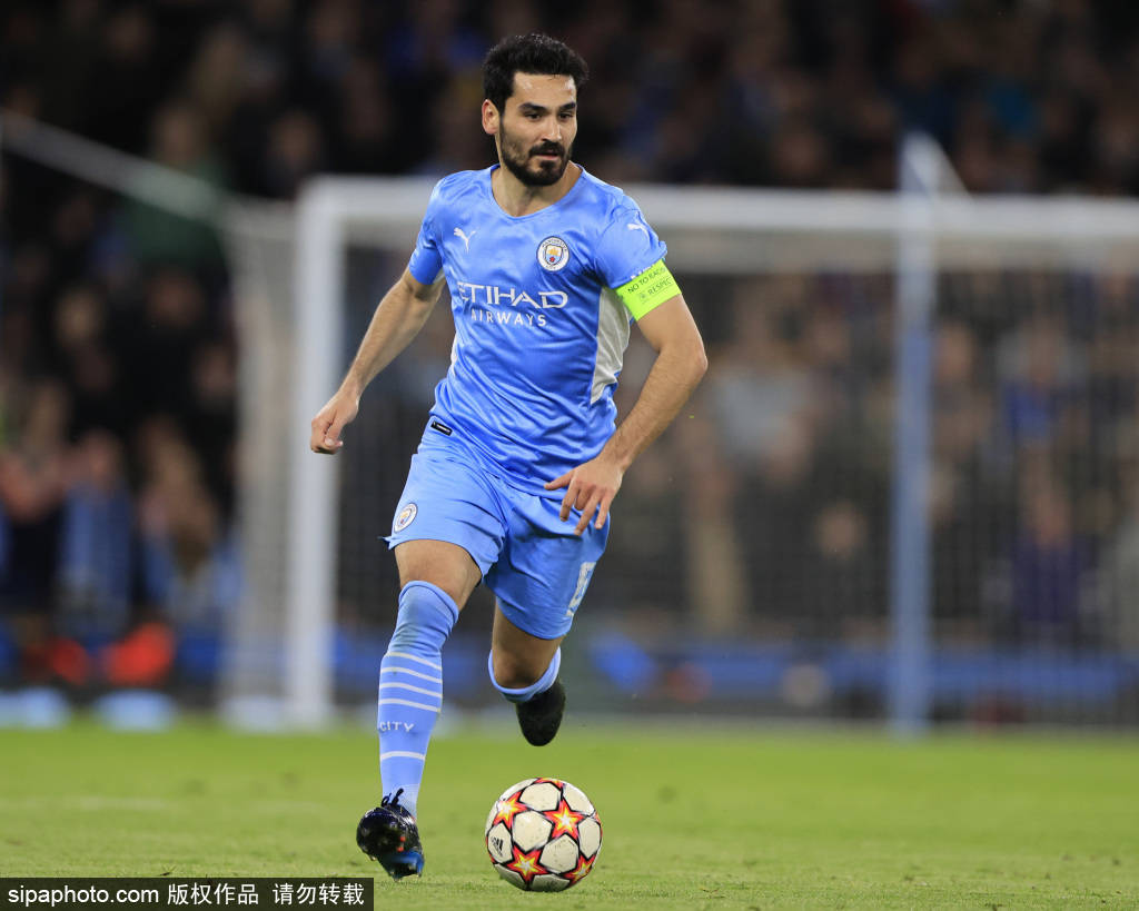 久违了，伊藤洋辉自今年3月以来首次进入拜仁比赛大名单