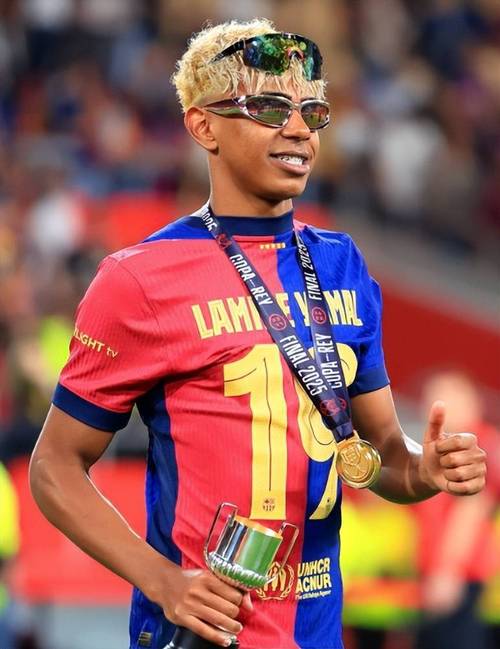 美媒：雷霆有望在圣诞之夜打破16年勇士前31场开局战绩记录