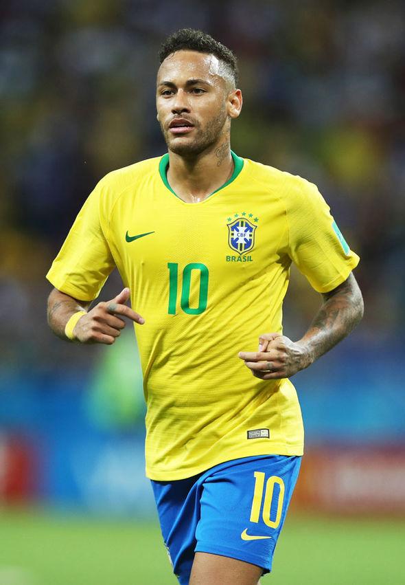 球衣颜色相近？当值主裁把维罗纳与乌迪内斯搞混了