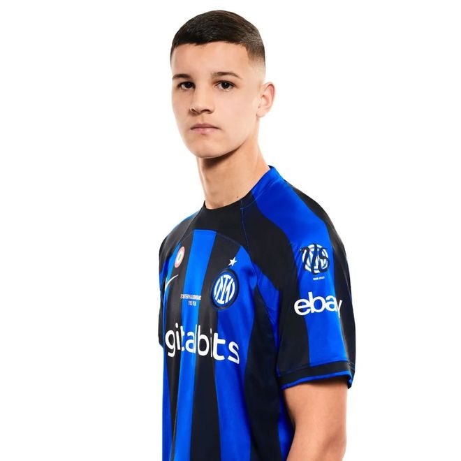 跟队记者：内马尔将与桑托斯续约至2026世界杯前（队记称：内马尔将把与桑托斯的合同延长至2026年世界杯前）