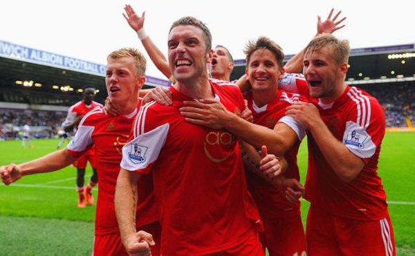 青岛伤兵满营迎常规赛！齐鲁德比争议判罚成导火索？