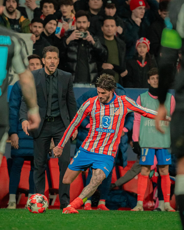 熊猫杯半场：蒯纪闻造险，国青0射门，暂0-0乌兹别克斯坦（熊猫杯上半场：蒯纪闻制造威胁，国青零射，暂与乌兹别克0-0）